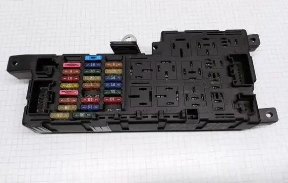 Volvo S60 Fuse module 518717004 8637841