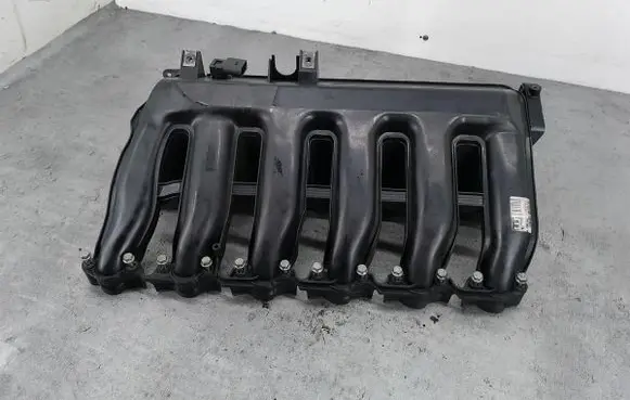 BMW 5 E60 E61 Intake manifold 7790701