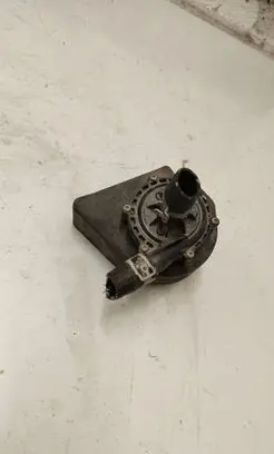 Tesla Model S Electric auxiliary coolant/water pump 106747300H