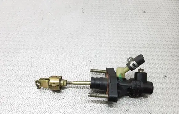 Clutch master cylinder