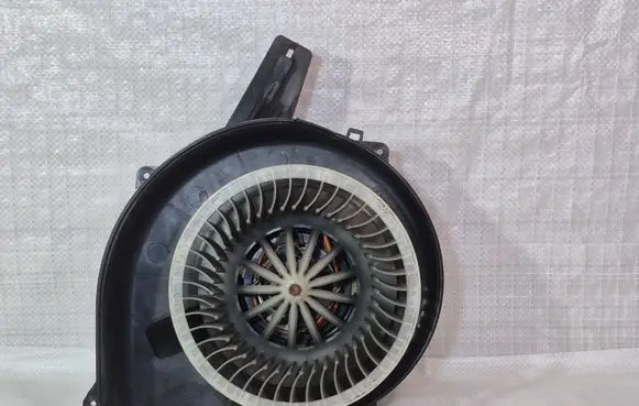 Seat Ibiza IV (6J,6P) Heater fan/blower 6Q1819015J 6Q1819015