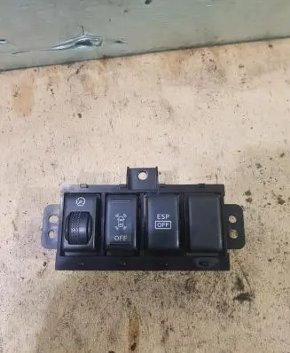 Passenger airbag on/off switch