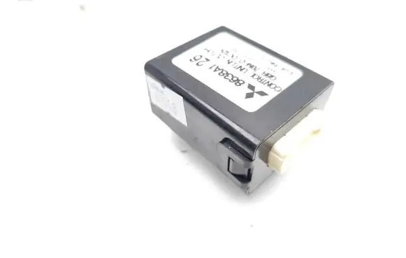 Mitsubishi Pajero Power management control unit 8638A126 G8R70MD