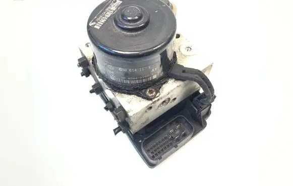 Volkswagen Golf IV ABS Pump 1J0907379G 6N0614117E