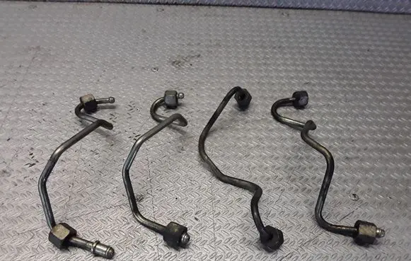 Peugeot 307 Fuel injector supply line/pipe 