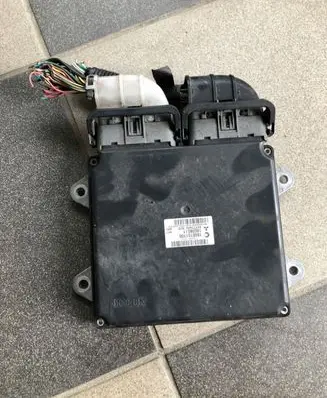 Mitsubishi Colt Engine control unit/module 1860B511