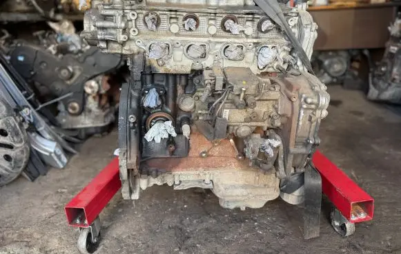 Nissan Almera N16 Engine YD22 0470504012