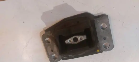 Ford Mondeo MK IV Engine mount bracket 30680679