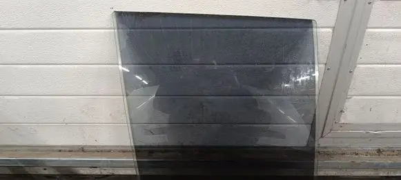BMW X5 E53 Rear door window glass 43R004553