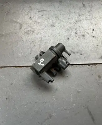 Ford S-MAX Turbo solenoid valve 70096401