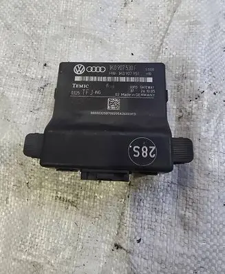Volkswagen PASSAT B7 Gateway control module 1K0907530F 0325 1K0907951
