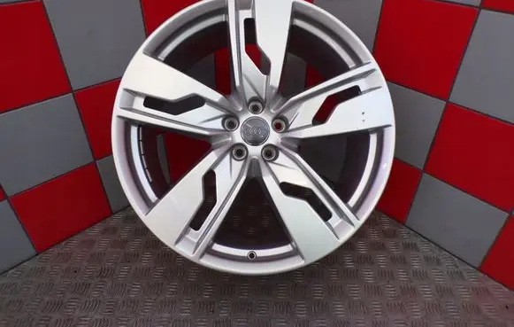 Audi Q7 4M R21 alloy rim 4M0601025K