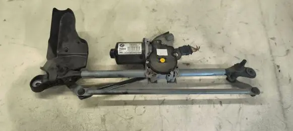 BMW 3 F30 F35 F31 Front wiper linkage and motor 7267503 019330260971
