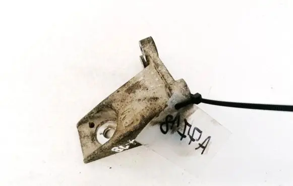 Cadillac CTS Engine mounting bracket