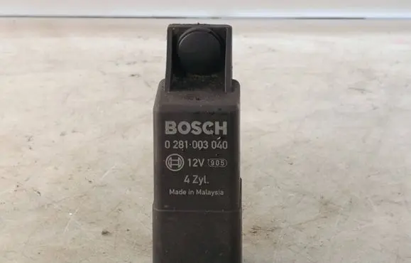 Dodge Journey Glow plug pre-heat relay 05033351AA