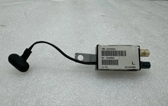 Tesla Model S Front door electric wing mirror 100479300C 004892