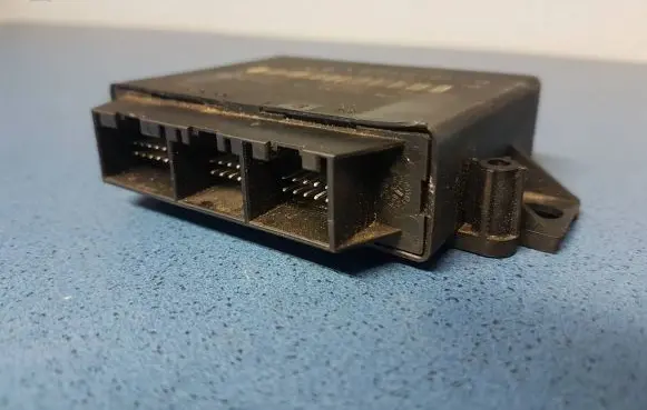 Audi A6 S6 C6 4F Parking PDC control unit/module 4F0919283F 4F0910283F 604042