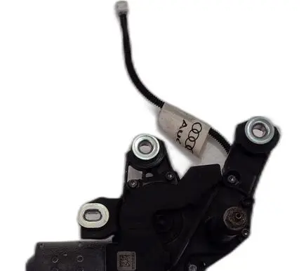 Audi Q7 4M Wiper motor 