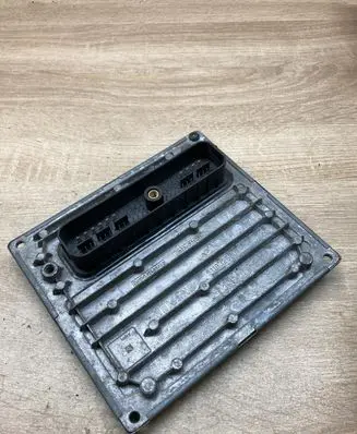 Ford Focus C-MAX Engine control unit/module ECU 4M5112A650HJ S118934101J