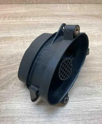 BMW 5 E39 Mass air flow meter 7787076 0928400468