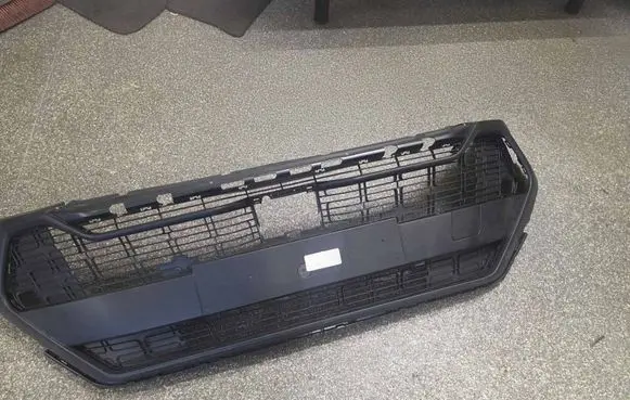 Toyota ProAce City Front bumper upper radiator grill 9856192580 9856192780
