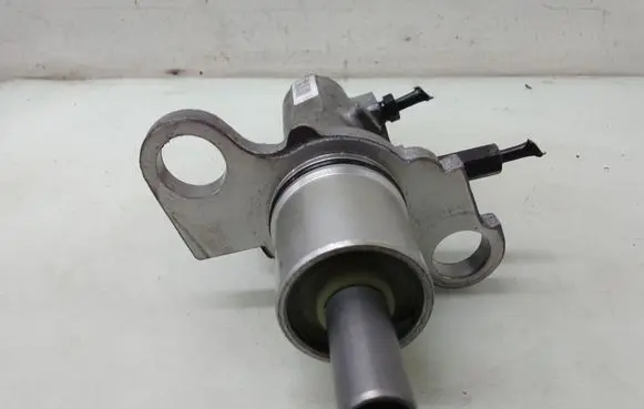 Audi A8 S8 D2 4D Master brake cylinder 