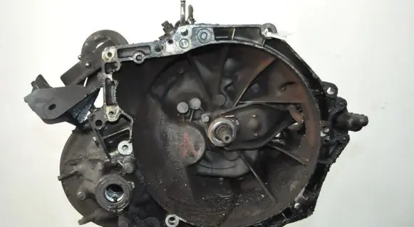 Peugeot Partner Manual 6 speed gearbox 20DP47