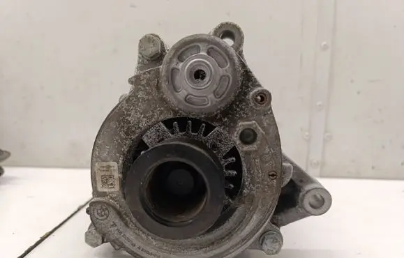 BMW 2 F44 Generator/alternator 8680374