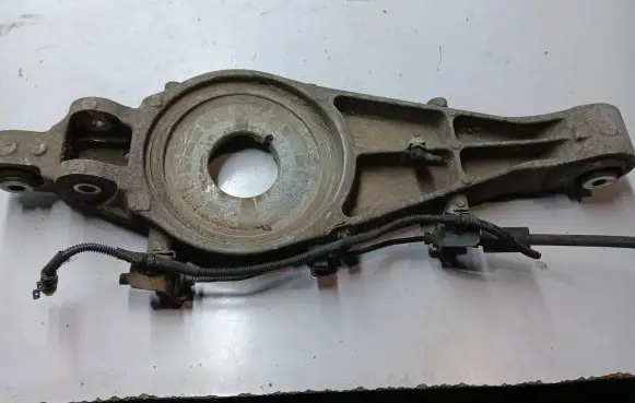 Maserati Levante Rear upper control arm/wishbone HN29057