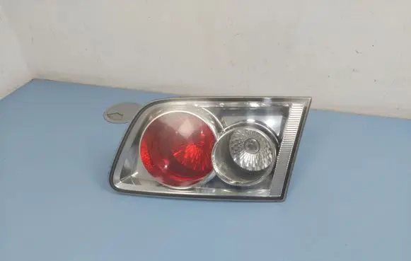 Mazda 6 Tailgate rear/tail lights 22661974