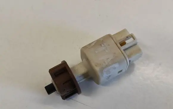 Toyota Avensis T250 Brake pedal sensor switch