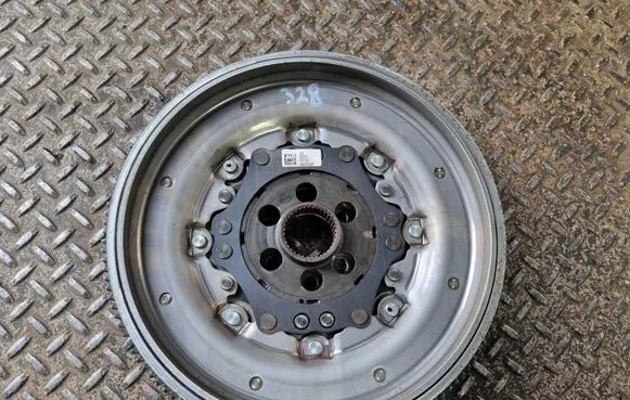 Volkswagen Tiguan Flywheel 05E105266F