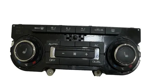 Skoda Octavia Mk2 (1Z) Climate control unit 3T0907044BL 5HB00974975