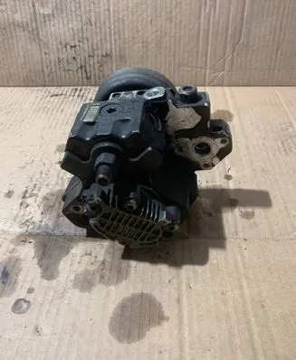 Audi A6 S6 C6 4F Fuel injection high pressure pump 059130755E 0445010090