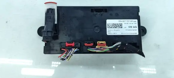 Skoda Enyaq iV Air conditioning/heating control unit 1EA907727