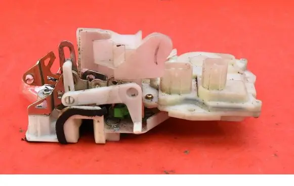 Honda CR-V Rear door lock 