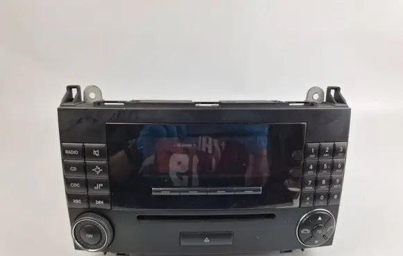 Mercedes-Benz B W245 Radio/CD/DVD/GPS head unit A1698207589