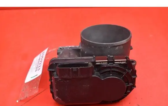 Volvo S60 Throttle body valve 8677796