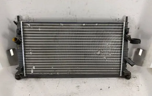 Volvo V50 Coolant radiator