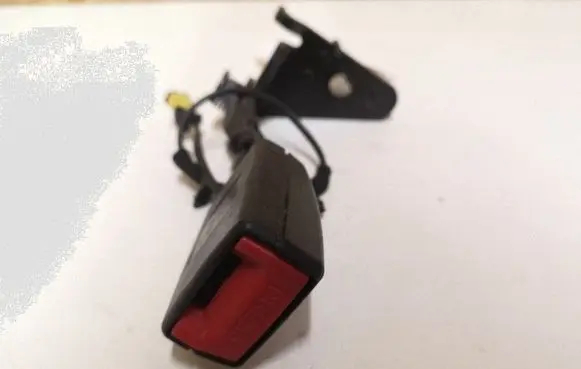 Citroen C5 Rear seatbelt buckle 96561758XT