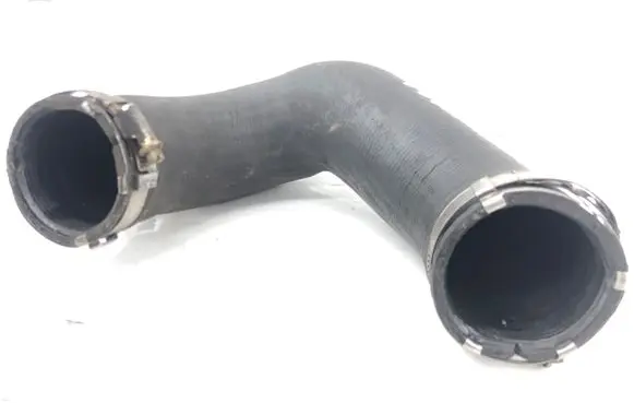 Audi Q7 4L Intercooler hose/pipe 7L6145972E