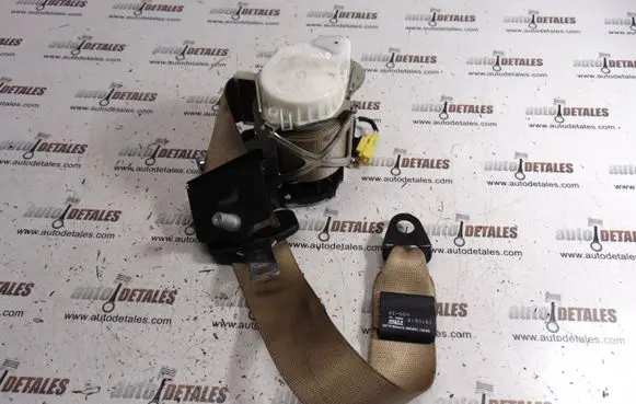 Mercedes-Benz GL X164 Rear seatbelt A1648601585