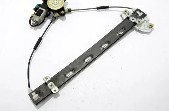 Chevrolet Matiz Front window lifting mechanism without motor 96485142