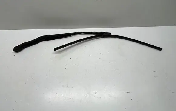Audi Q7 4M Front wiper blade arm 4M1955407