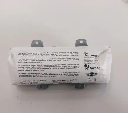 Passenger airbag