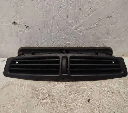 Ford Kuga II Dash center air vent grill