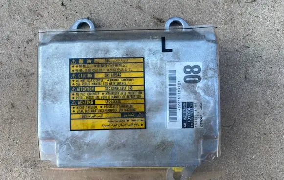 Toyota Land Cruiser (J120) Airbag control unit/module 8917060130 89170-60130 1523006181