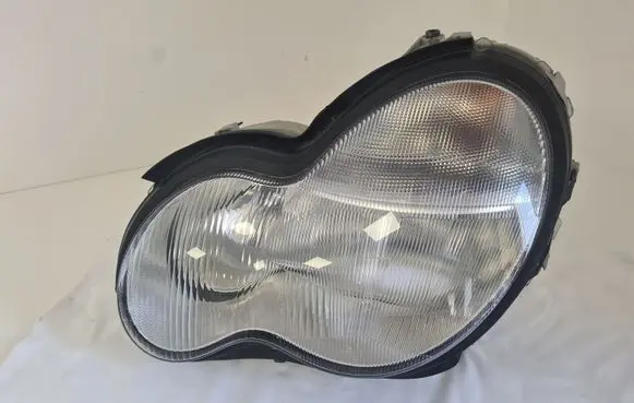 Mercedes-Benz C W203 Headlight/headlamp A2038201161 0301166271