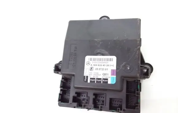 Mercedes-Benz A W169 Door control unit/module A1698204326 05072301