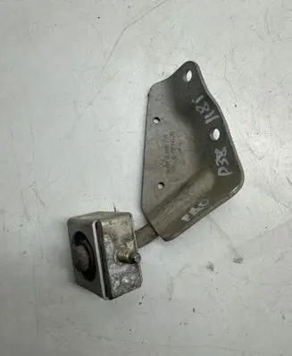 BMW 1 F20 F21 Muffler mount bracket/holder 8618298 60715020